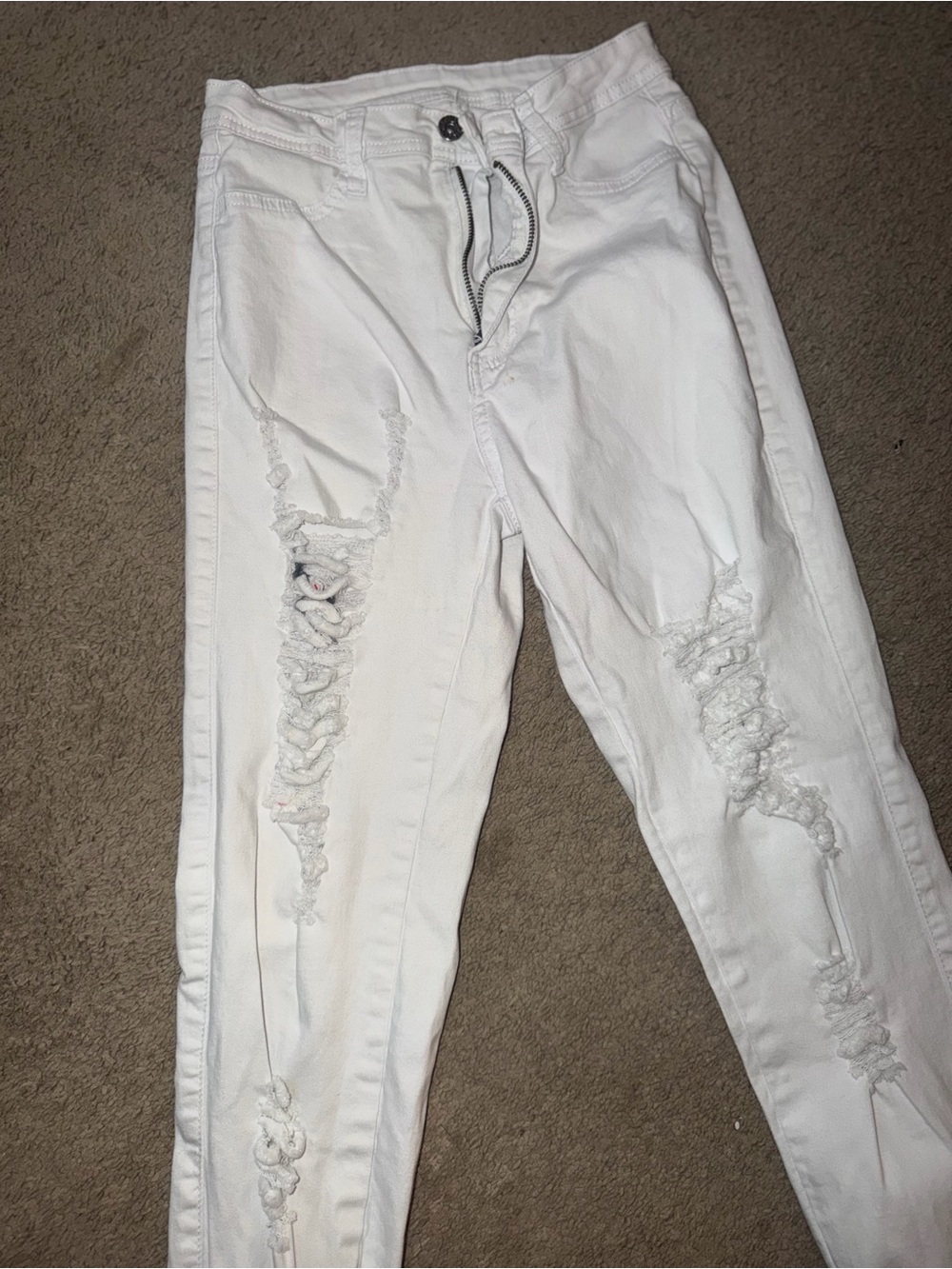 Women’s White Distressed Skinny Jeans - Slim Ripped Style